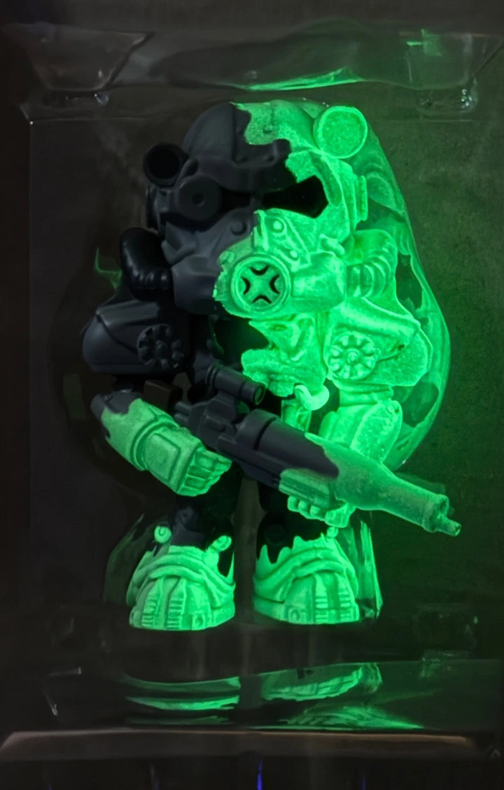 Fallout Collection T-60 Power Armor Radioactive Waste Glow-In-The-Dark Vinyl Figure #4 - Entertainment Earth Exclusive: